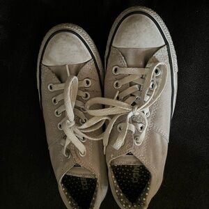 Converse Low-Top Sneakers in Gray with Blue Polka Dots